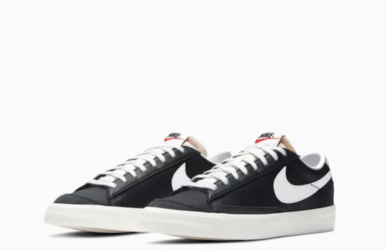 Nike Blazer Low White Black Jordan

Nike Blazer Low Vintage sneakers

Nike retro court shoes

Nike Blazer Low men’s and women’s
