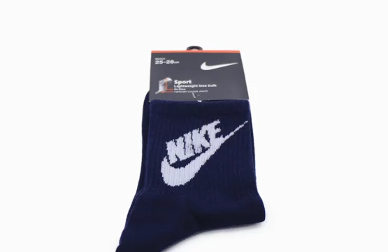 Nike Lightweight Less Bulk Navy Socks