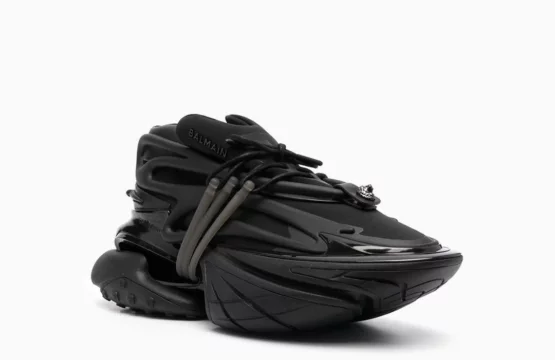 Balmain Black Sneakers Balmain Designer Sneakers Balmain Luxury Streetwear Shoes Full Black Designer Sneakers Balmain Casual Footwear