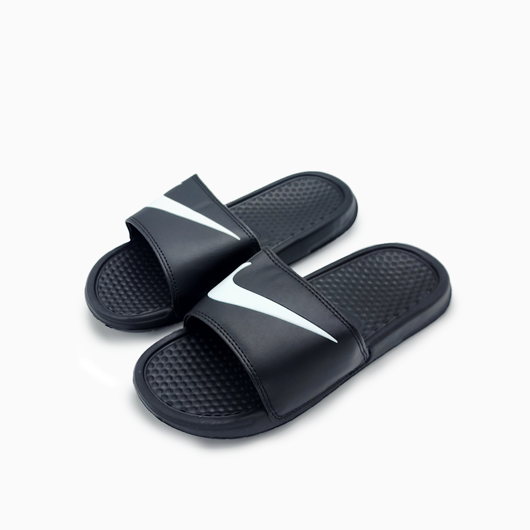 Nike sportswear outlet benassi