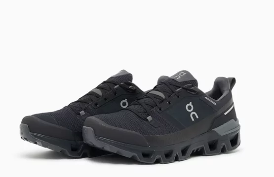 On Running women Jordan Cloudwander black women Women’s outdoor running shoes Missiongrip hiking sneakers Lightweight trail walking shoes
