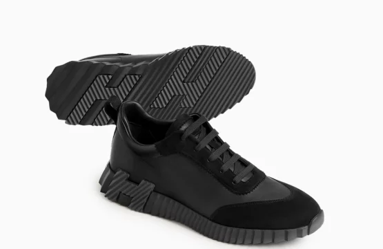 Hermes Bouncing Sneakers
Hermes Black Sneakers
Hermes Luxury Sneakers
Hermes Casual Footwear
Designer Sport Sneakers