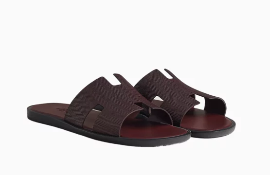Hermes Izmir Sandal Black Brown

Hermes Chypre Sandal Black

Hermes Leather White Slides
