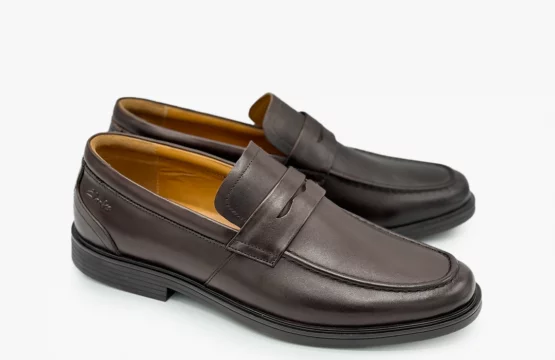 Clarks Brown Leather Shoes
Men’s Slip-On Dress Shoes
Clarks Smart-Casual Footwear
Brown Office Shoes