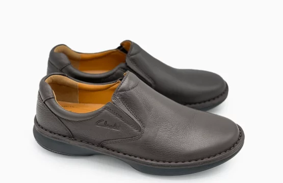 Clarks Brawley Brown Brown Slip-On Clarks Clarks Casual Leather Slip On Men’s Brown Leather Shoes Clarks Clarks Brawley Slip On