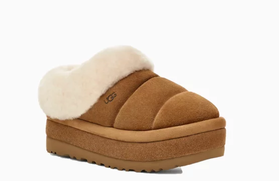 UGG Tazzlita Jordan UGG best seller slippers UGG platform Chestnut UGG sheepskin slippers UGG women’s platform shoes