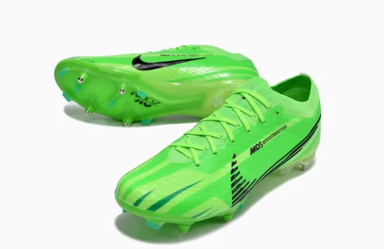 Nike Air Zoom football boots Nike Mercurial Electric Green soccer cleats Nike Vapor 15 Elite FG boots Nike speed football shoes