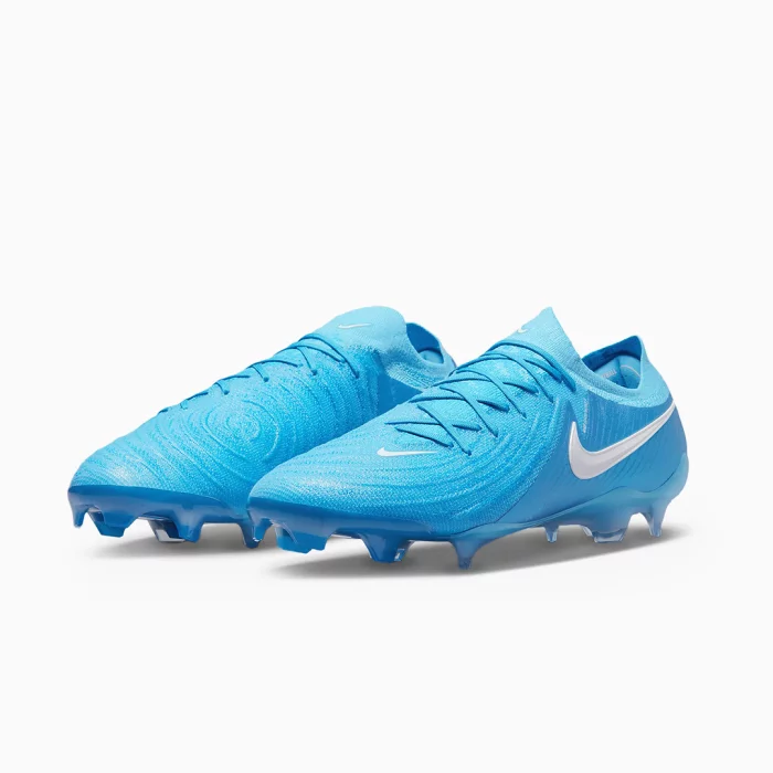 Nike Phantom GX 2 Elite FG Jordan

Nike Phantom Blue football boots

Nike Gripknit 2.0 cleats

Nike firm ground performance boots