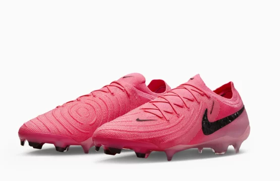 Nike Phantom GX 2 Elite FG Jordan

Nike Phantom Pink football boots

Nike Gripknit 2.0 soccer cleats

Nike Phantom Low FG boots