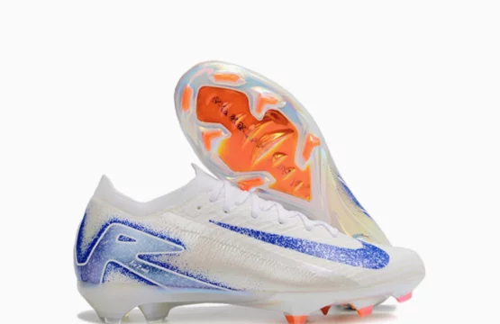 Nike Mercurial Vapor 16 Elite Jordan

Nike FlyTouch+ soccer boots

Nike Zoom Air football cleats

Nike Mercurial firm ground shoes