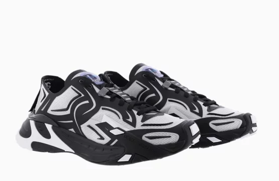 Dolce & Gabbana Black Sneakers
Dolce & Gabbana Leather Shoes
Italian Designer Black Sneakers
Luxury Black Casual Sneakers
Dolce & Gabbana Lifestyle Footwear