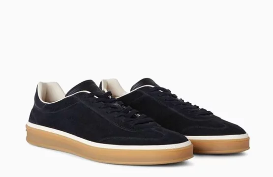 Loro Piana Tennis Walk Sneakers

Loro Piana Navy Sneakers

Loro Piana Luxury Sneakers

Designer Sneakers Men