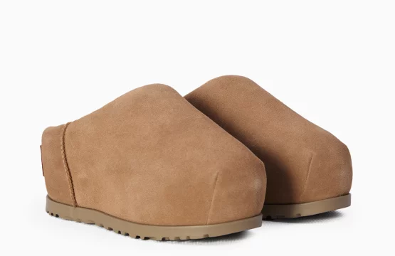 UGG Pumped Slide Jordan UGG beige platform shoes UGG chestnut puffer slippers UGG women’s platform slides Lifestyle UGG footwear