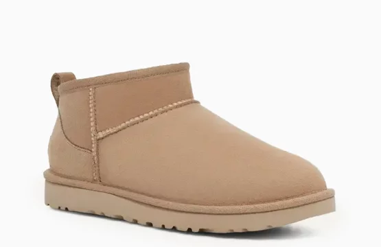 UGG Ultra Mini Jordan

UGG beige suede boots

UGG women’s short boots

Lifestyle UGG footwear

UGG mini winter boots