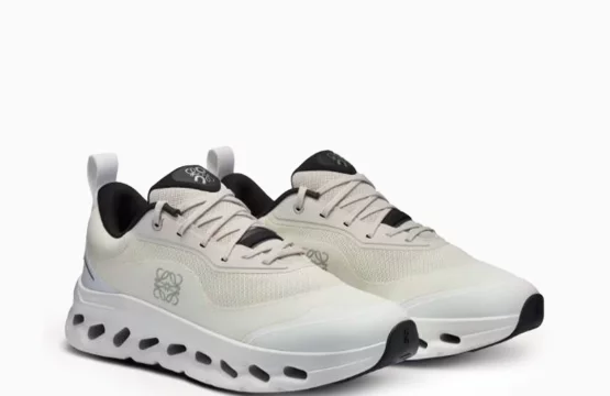 On Running women Jordan
On Cloudtilt white ivory sneakers
On women lifestyle trainers
On lightweight comfort shoes
Swiss engineered women’s footwear