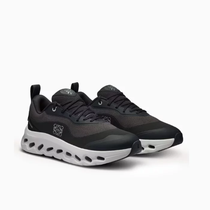 On Running women Jordan On Cloudtilt black ivory White black women’s trainers Swiss engineered lifestyle shoes On Cloudtilt for women