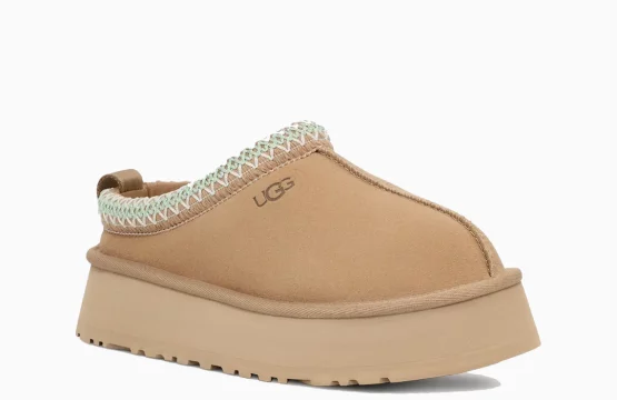 UGG Tazz platform Sand UGG slippers Beige UGG women’s Cozy UGG fashion