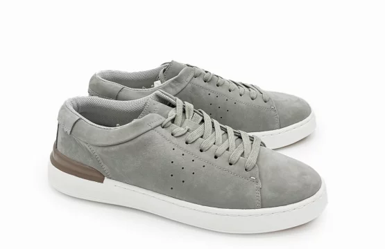 Clarks Craft Swift Gray
Clarks Nubuck Low Top
Clarks Lifestyle Sneakers
Gray Nubuck Clarks Shoes
Clarks Men’s Casual Sneakers