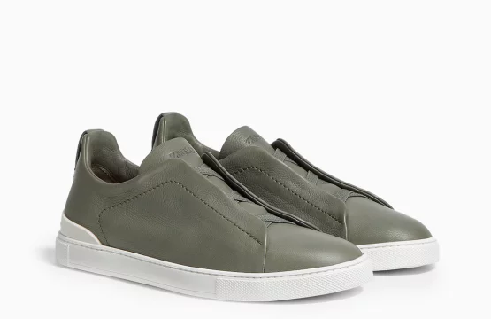 Zegna Triple Stitch Green
Zegna Army Green Sneakers
Zegna Slip-On Leather Sneakers
Luxury Green Designer Sneakers
Zegna Premium Footwear