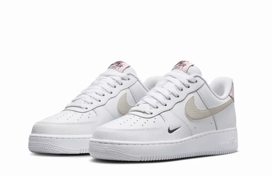 Nike Air Force 1 women Jordan Nike Air Force 1 white pink sneakers Nike AF1 women shoes Lifestyle Nike sneakers Classic Nike Air Force 1