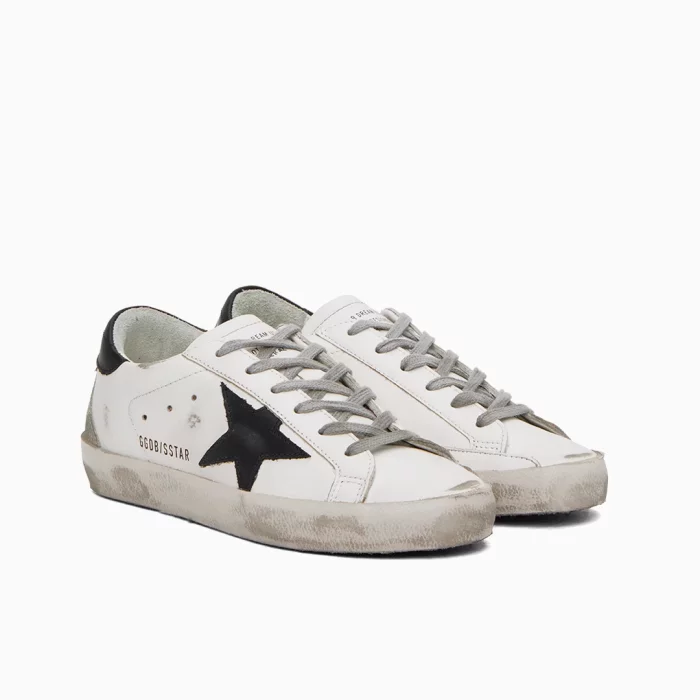 Golden Goose White Black Sneakers
Golden Goose Super-Star Leather
Designer White Sneakers Black Star
Golden Goose Vintage Shoes
Premium Italian Lifestyle Sneakers