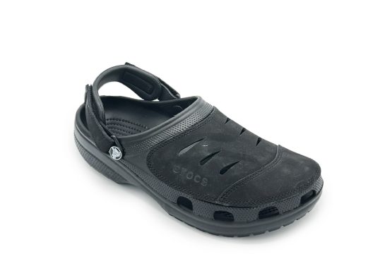 Yukon Vista II Black
Outdoor Black Crocs
Crocs Men’s Yukon
Black Leather-Look Crocs
