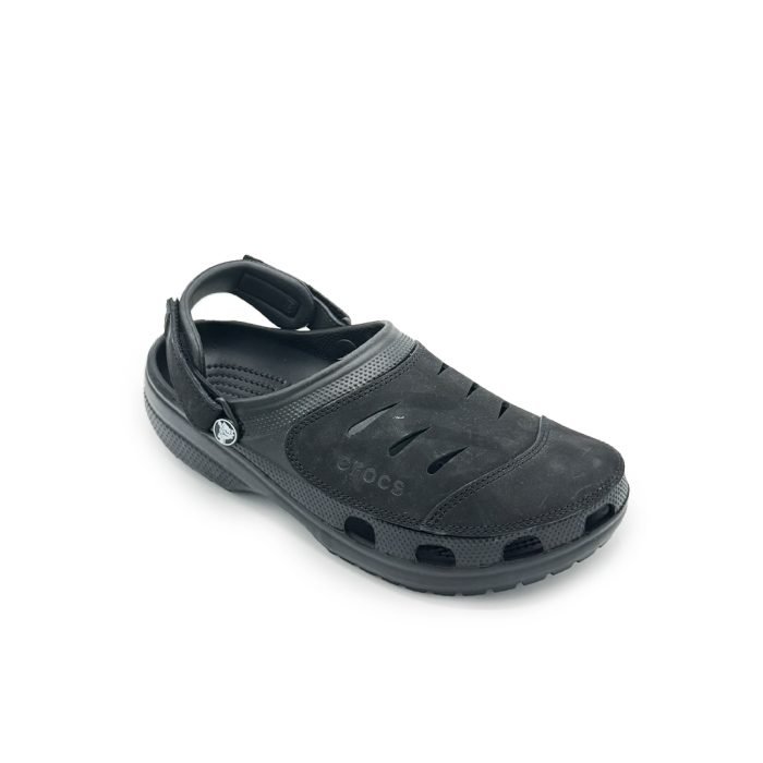 Yukon Vista II Black
Outdoor Black Crocs
Crocs Men’s Yukon
Black Leather-Look Crocs