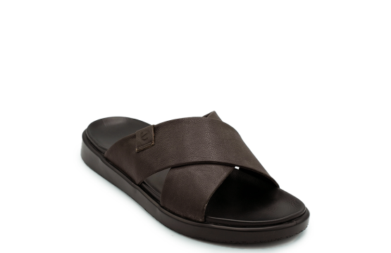 Enjoy effortless comfort with ECCO Flowt LX Brown — crafted from premium brown leather with FLUIDFORM™ cushioning and a lightweight, modern design. Perfect for daily wear, travel, and summer comfort. Available now at OnlyBrandsJO.