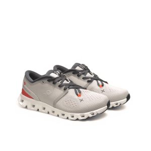 On Cloud X 4 Jordan

On Running Cloud X sneakers

On Cloud X 4 men shoes

Lightweight running shoes

On Running training shoes