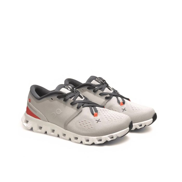 On Cloud X 4 Jordan

On Running Cloud X sneakers

On Cloud X 4 men shoes

Lightweight running shoes

On Running training shoes
