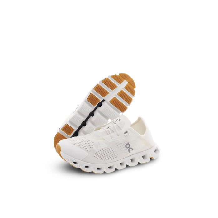 On Running women Jordan On Cloud 5 Coast white sneakers Lightweight women’s travel shoes On breathable women’s shoes Swiss engineered lifestyle sneakers