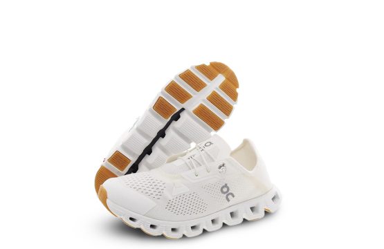 On Running women Jordan On Cloud 5 Coast white sneakers Lightweight women’s travel shoes On breathable women’s shoes Swiss engineered lifestyle sneakers