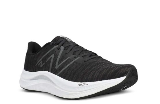 Lightweight, breathable upper Modern black-and-white contrast Excellent grip and traction Perfect balance between performance and comfort