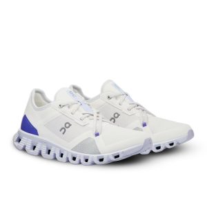 On Running women Jordan
Cloud X 3 AD white blue
Women’s training and running shoes
On Helion foam sneakers
Lightweight athletic shoes for women