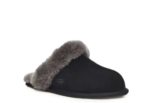 UGG Scuffette Speckles
UGG Women’s Slippers
UGG Speckled Suede Slipper
UGG Cozy Women
UGG Scuffette II